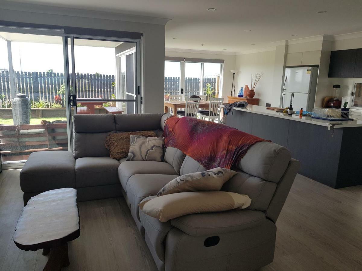 Hampton Homestay Palmview Buitenkant foto